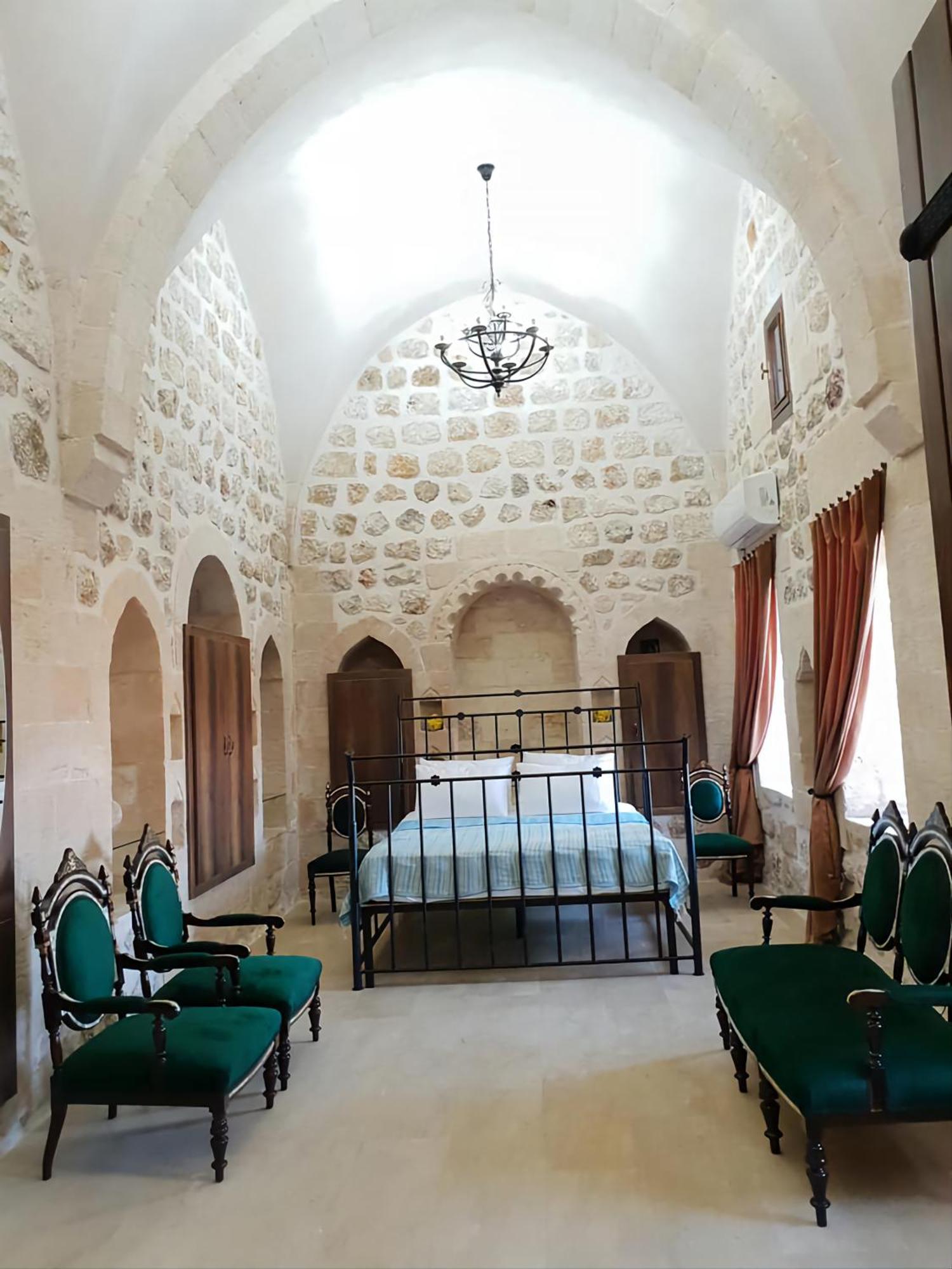 Mardin Tarihi Ulu Cami Yani, Tarihi Konak Exterior foto